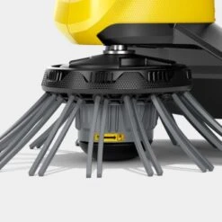 Kärcher Akku-Unkrautentferner WRE 18-55 Battery Set 9 Kärcher Akku-Unkrautentferner WRE 18-55 Battery Set -Gardena Verkäufe 1445245 det 04 CMYK300dpi6