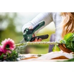 Bosch Akku-Gartenschere EasyPrune 15 Bosch Akku-Gartenschere EasyPrune -Gardena Verkäufe 2610319 3058 09